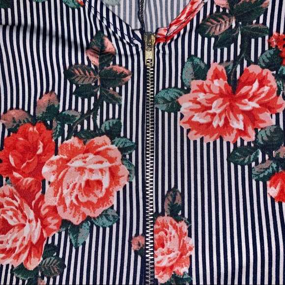 Coral floral striped zipper shirt blue white top - Picture 4 of 7